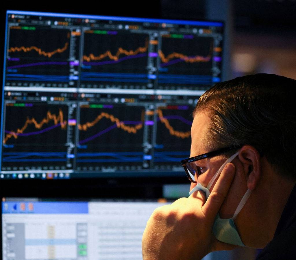 Acoso telefónico y 3M esfumados: más de 100 españoles atrapados en una web de inversión