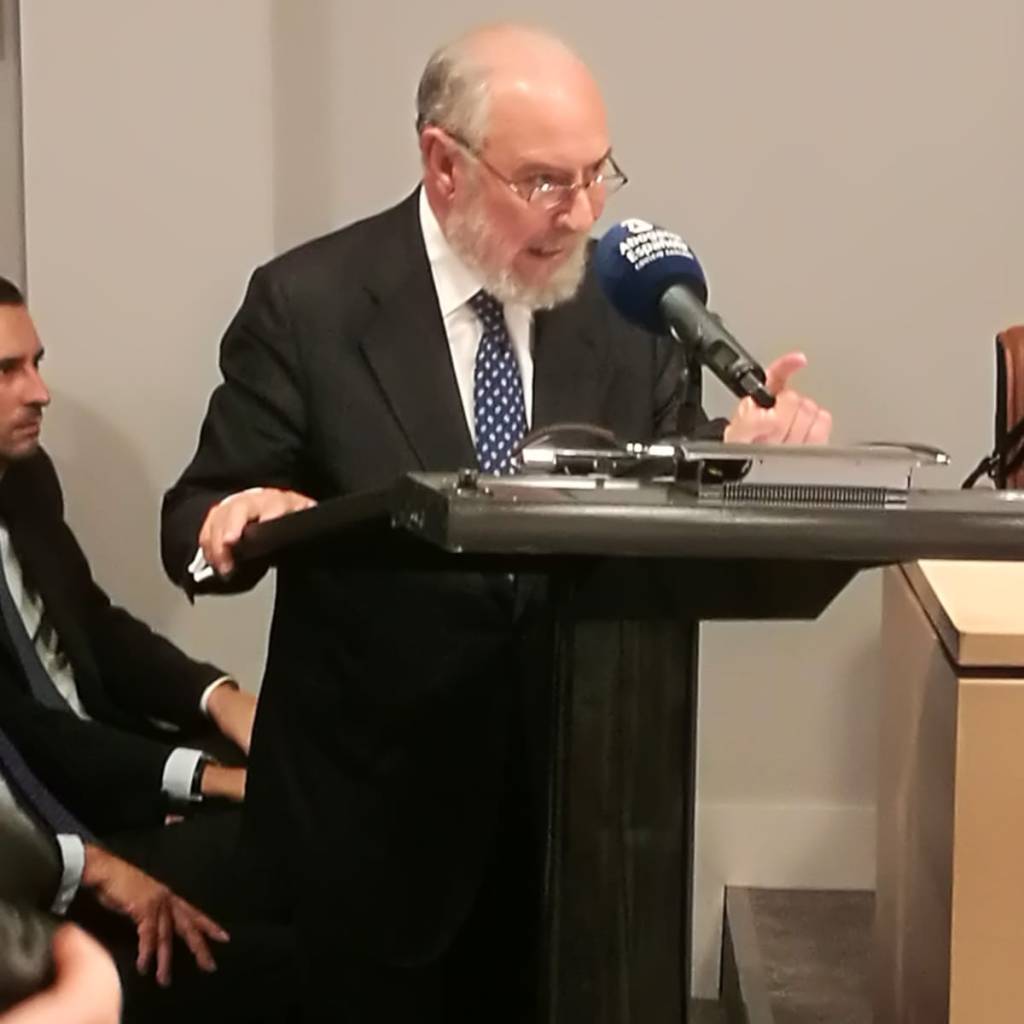 Laudatio de Javier Cremades, con motivo de la imposición de la Medalla de Honor del Ilustre Colegio de Abogados de Málaga