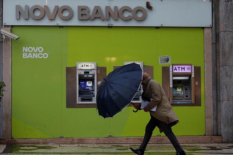 Un juez investiga la ‘volatilización’ de 4,1 millones de una familia en Novo Banco