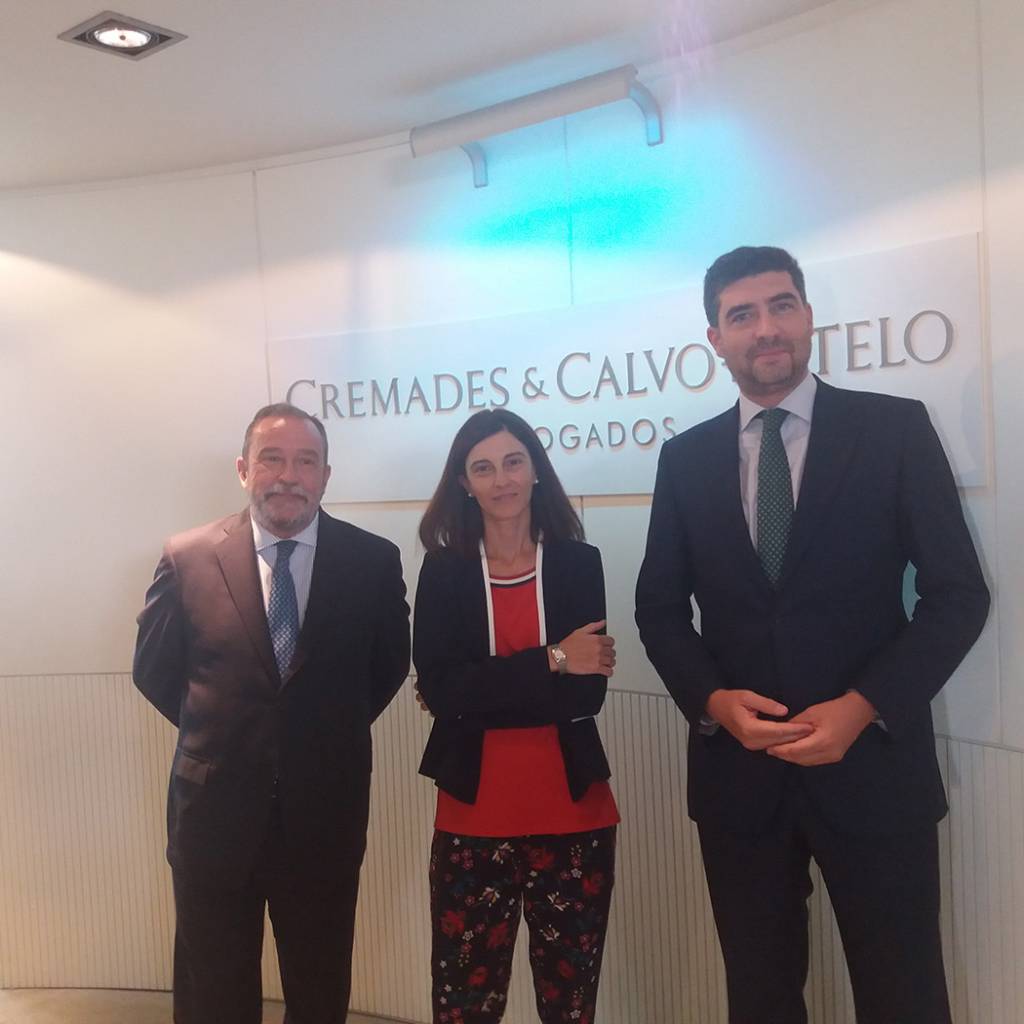 Cremades & Clavo-Sotelo ficha a Pilar Navarro