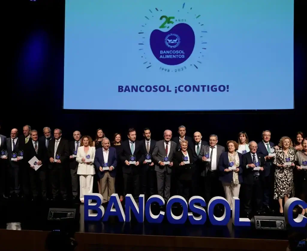 La gran familia que ha acompañado a Bancosol en sus 25 años de vida