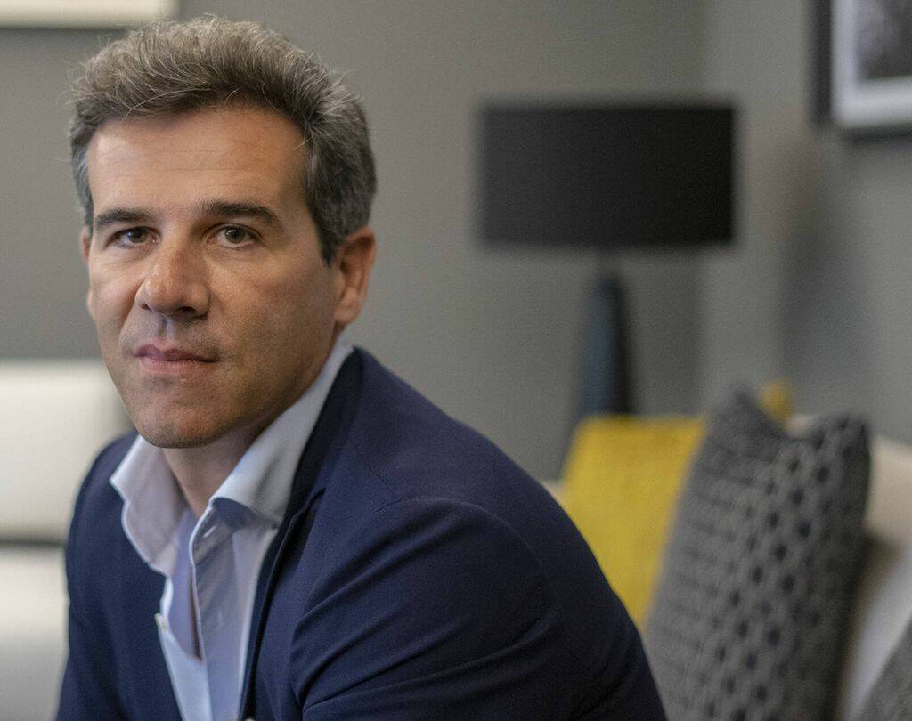 Millenium celebra su junta entre críticas de los minoritarios y en pie de guerra contra su ex-CEO Javier Illán, expresidente y CEO de Millenium