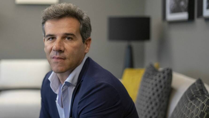 Millenium celebra su junta entre críticas de los minoritarios y en pie de guerra contra su ex-CEO Javier Illán, expresidente y CEO de Millenium