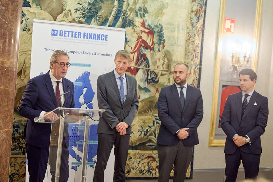 Inditex y OHLA, reconocidas por tener las juntas de accionistas más transparentes y participativas