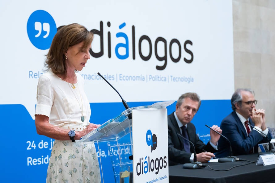 Los embajadores en España analizan el papel de la IA en el nuevo orden mundial