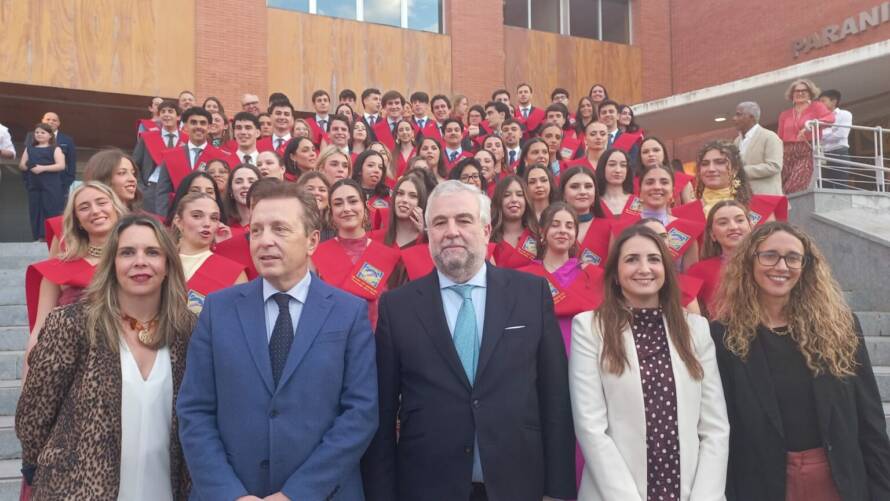 La promoción 2022/2026 de los Grados en Derecho y en Derecho Hispano-alemán celebra su ceremonia de graduación